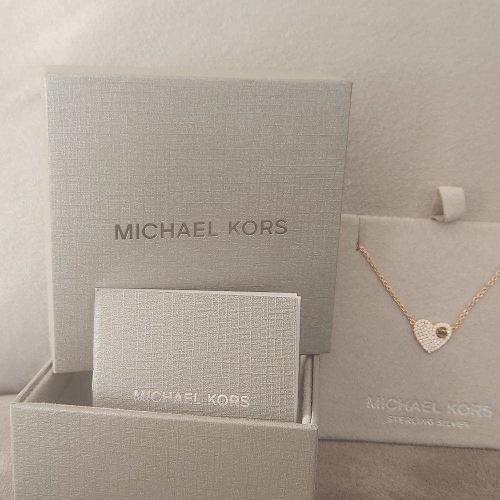 NWT Authentic Michael Kors rose gold rhinestone heart neck - Picture 4 of 4
